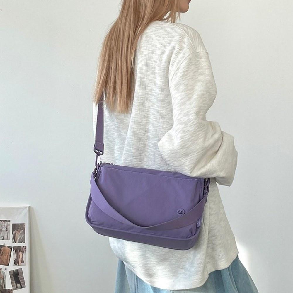 Women Large Capacity Oxford Crossbody Bag with Adjustable Strap for Daily Commute