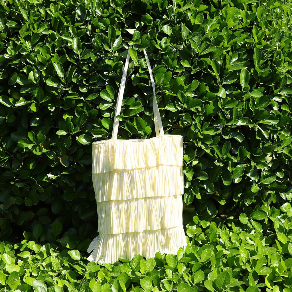 Polyester Wrinkled Tote Bag With Floral Embellishments For Daily Casual Wear