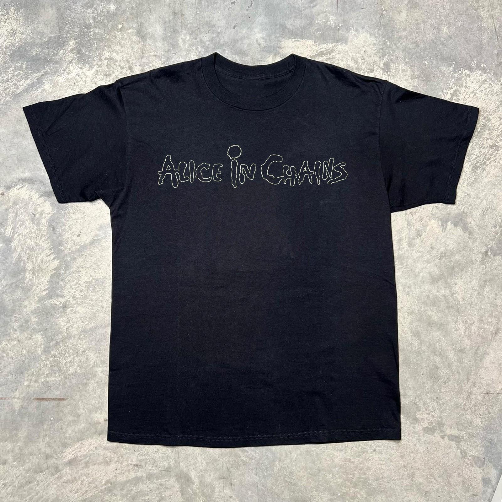 Alice In Chains Classic Logo Grunge Rock Graphic Tee L