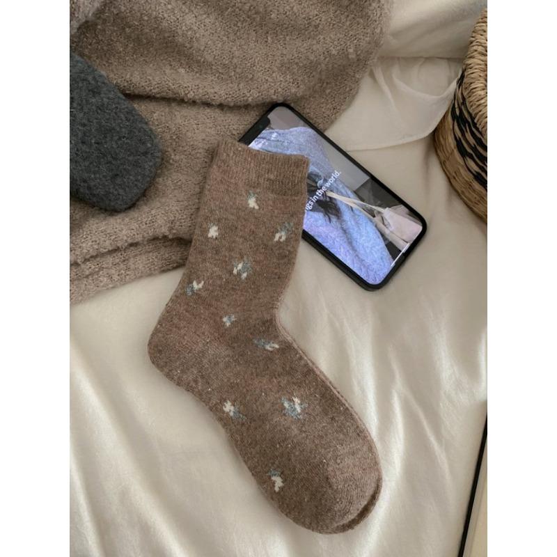 Women's Autumn and Winter New Thickened Warm Retro Broken Wool Boneless Tube Stack Socks