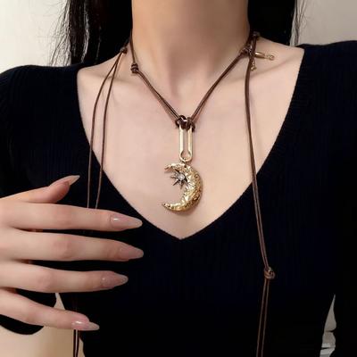 Collana con Luna per Donna, Collana Choker con Cordino a Pendente a Mezzaluna Stratificato, Gioielli Regolabili Boho Retro