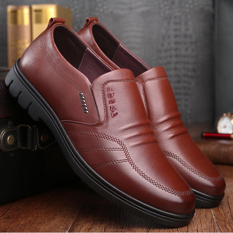 2025 nya läderskor herrskor mjukt läder mjuk sula halkfria vardagliga herrskor mångsidiga herrskor affär formella herrskor