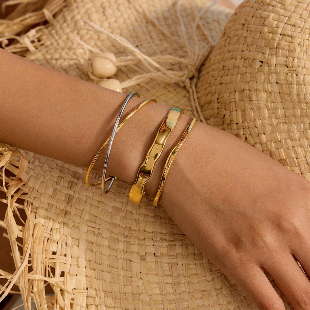 Zora Simple 18K Gold Stainless Steel Line Cross Opening Bracelet Gold and Zinc Alloy Matching Color Women's Fashion Zircon