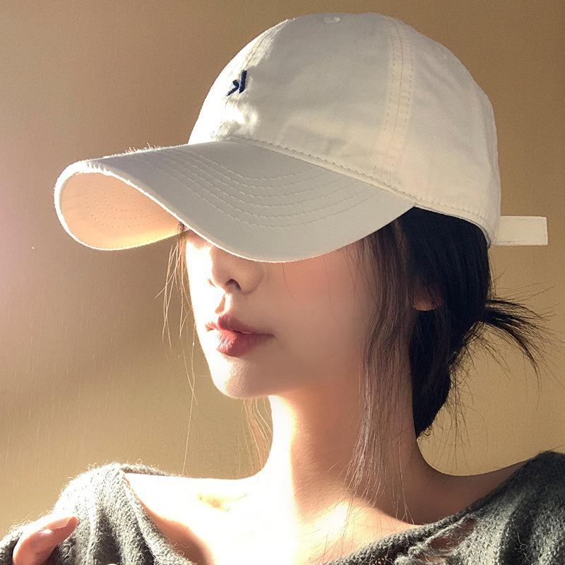 Embroidered Soft Top Baseball Cap Can Be Worn In All Seasons, Wide Brim To Show the Face, Small Sports Cap