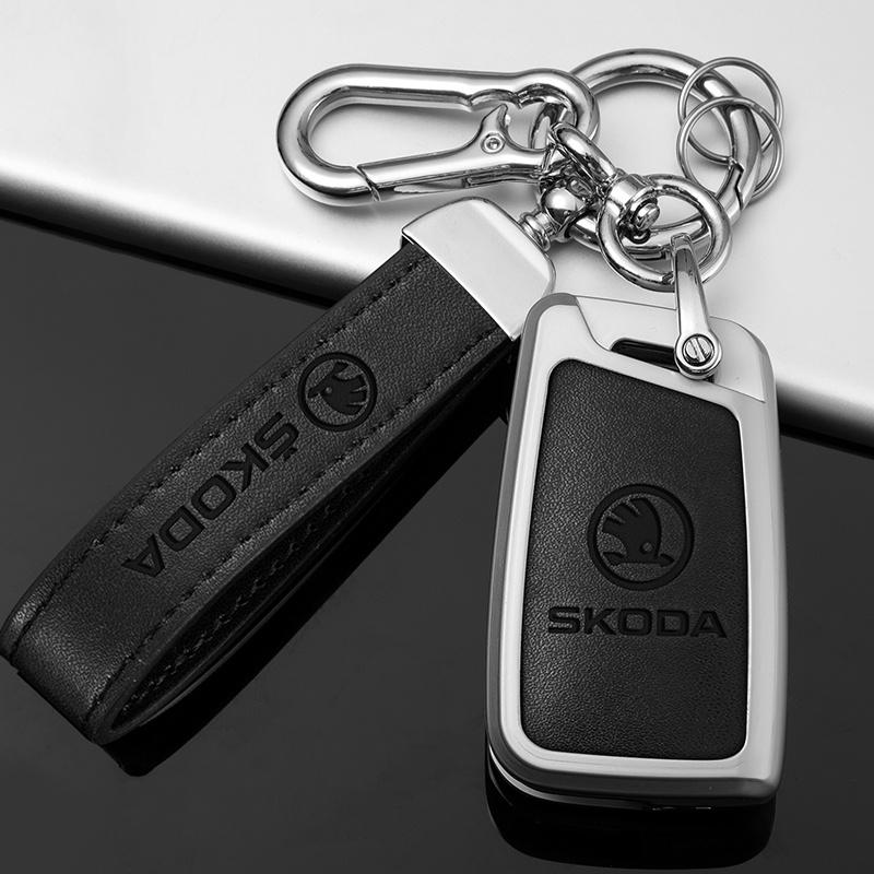 DAYB7 Car Flip Remote Key Fob Case Cover For Skoda Octavia A5 A7 Fabia Superb Kodiaq Karoq Protector Shell Bag Keychain Accessories