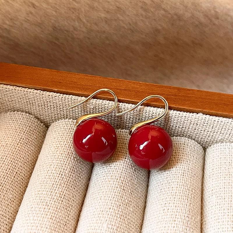 Korean Style S925 Silver Pearl Stud Earrings for Women - Simple, Elegant, and High-End