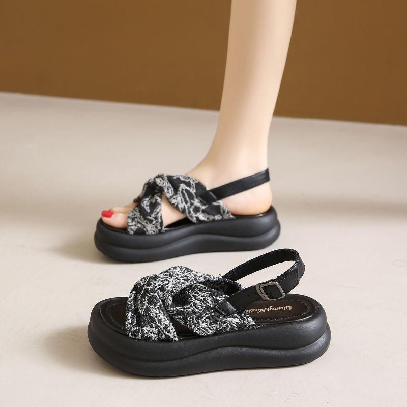 

Новые женские сандалии на платформе в китайском стиле 2025, новые летние ретро римские сандалии, пляжные крутые шлепанцы для женщин 40 чёрный