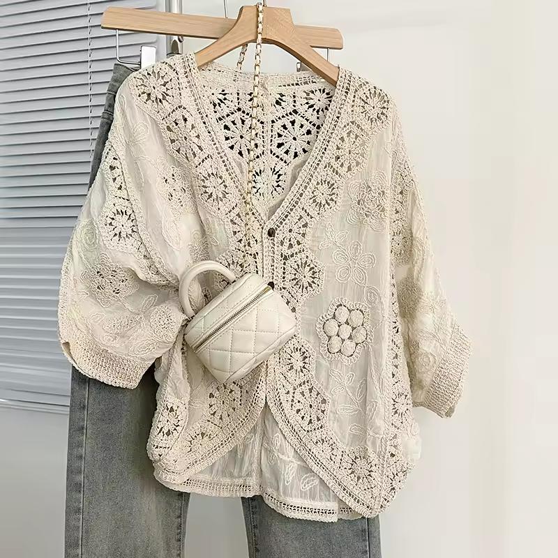 

Boho Crochet Cardigan - Romantic Floral & Geometric Lace Cover-Up for Vacation & Daily Wear Lightweight V-Neck Button-Up Knit One Size абрикосовий