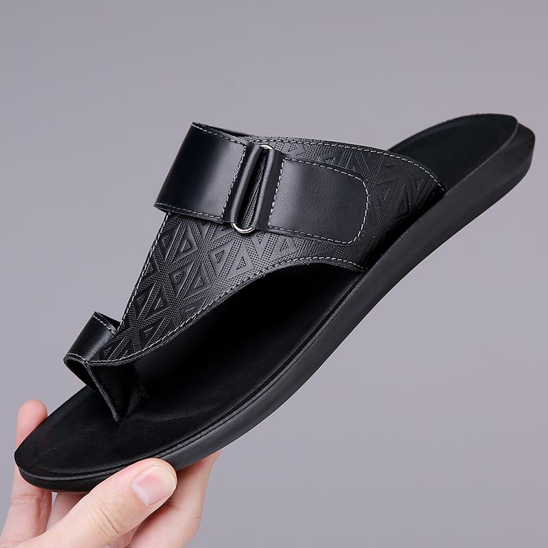 Fashion Non-Slip Casual Leather Mens Slippers Fashion Sandals Lightweight Male Half Drag Quick Dry Men Flip Flops Outdoor Beach Shoes