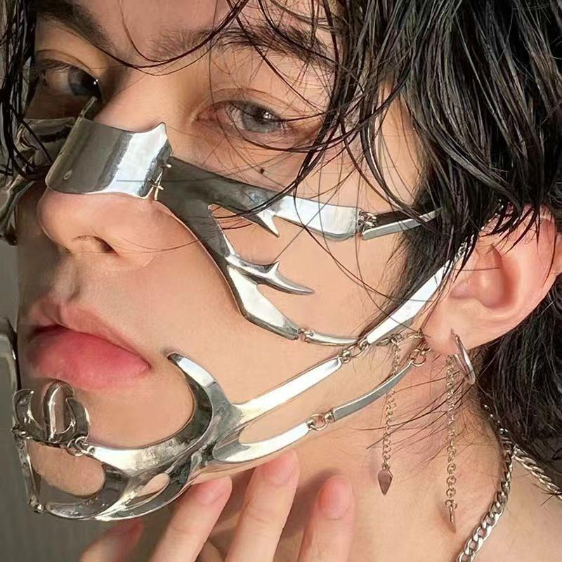 Male Mechanical Lip Ring Accessory, Sports Student Nose Ring Accessory, Muscular Man Adjustable Metal Punk Mask