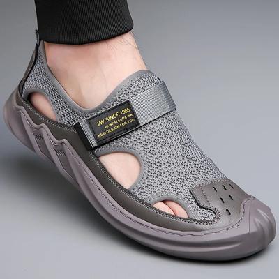 Mode Sandalen Mann Mode Sommer Outdoor Strand Lässig Baotou Lochschuhe für Männer Atmungsaktiv Plateau Strand Indoor Römersandalen