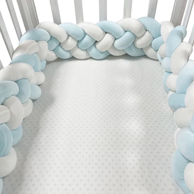 Hand-Woven Anti-Collision Crib Bumper - Soft, Knotted, Twist Design for Infant Safety