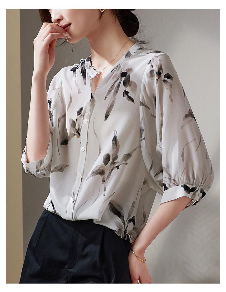 100% mulberry silk printed shirt for women's summer commuting in 2026, versatile round neck seven quarter sleeved silk shirt