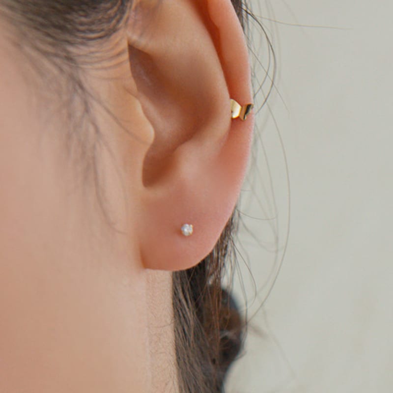 LUNNE 14k Butterfly Piercing Earrings (14k Gold) S13