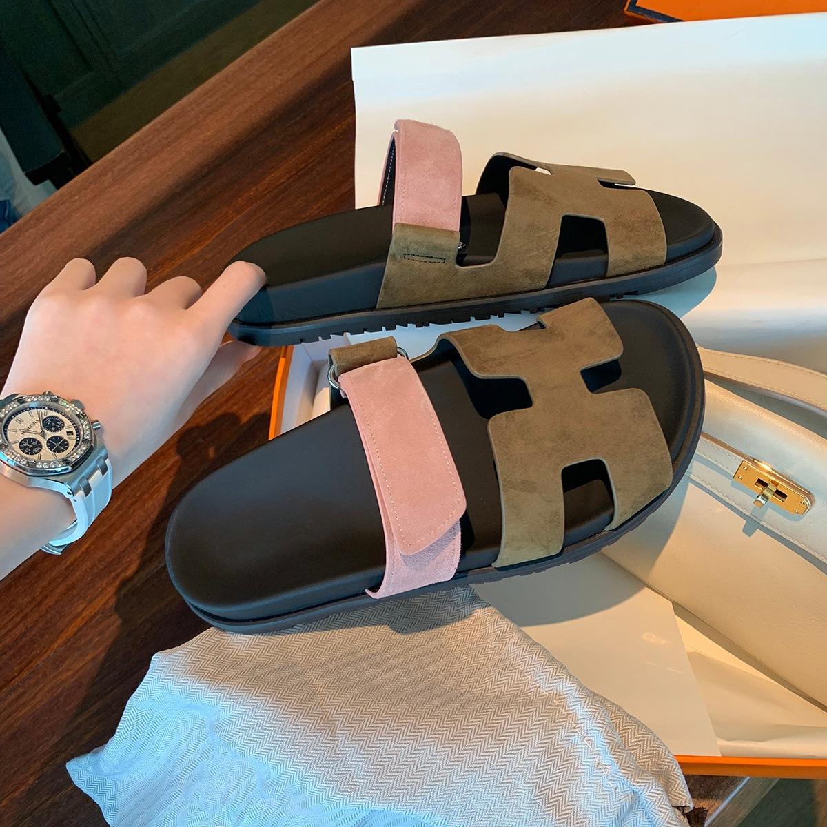 

Sheepskin version~ Internet celebrity second uncle shoes casual fashion word with slippers women summer wear thick soles Velcro H cool slippers 35