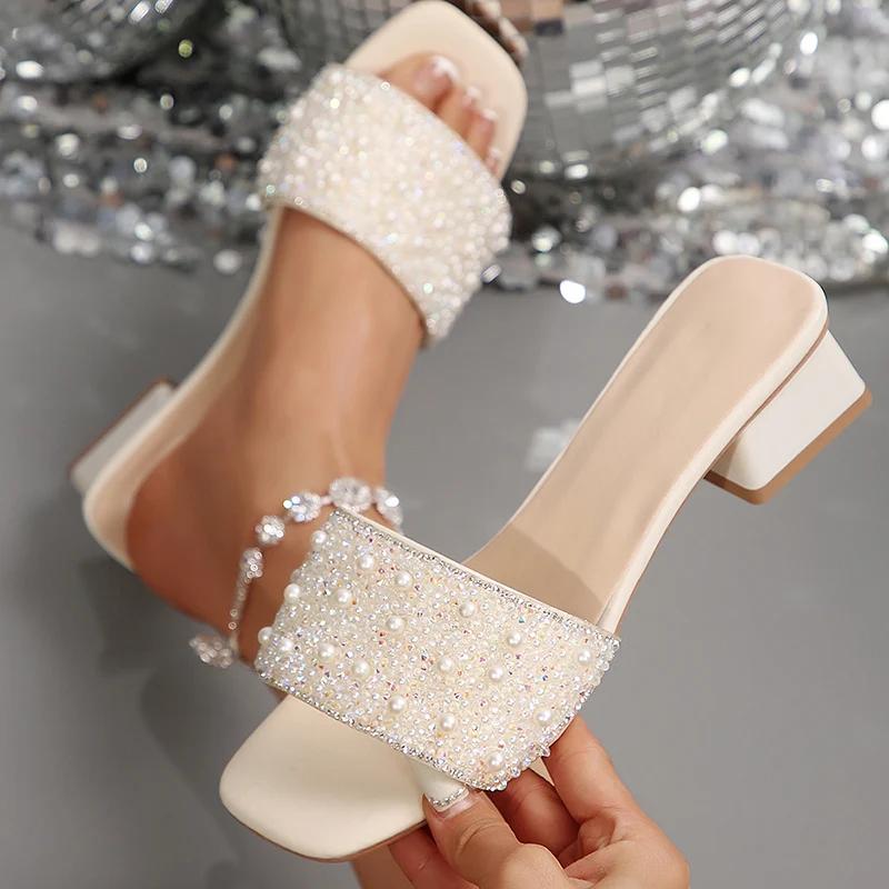 

Модные сандалии на массивном каблуке с жемчужным декором Женские модные летние шлепанцы с квадратным носком Женские удобные слипоны большого размера Sandalias Mujer 2025 35 бежевый