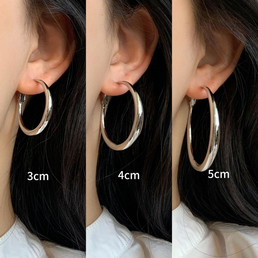 Fashion Blogger, Gold Big Circle Earrings, Female Giant Good-Looking Studs, Cold Wind Earrings, Fashionable Exaggerated Plain Circle Earrings.