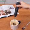 Wiederaufladbarer Hand-Elektro-Schneebesen 3 Geschwindigkeiten Edelstahl-Schneebesen für Hausbacken Kaffeeschaum Sahne Desserts
