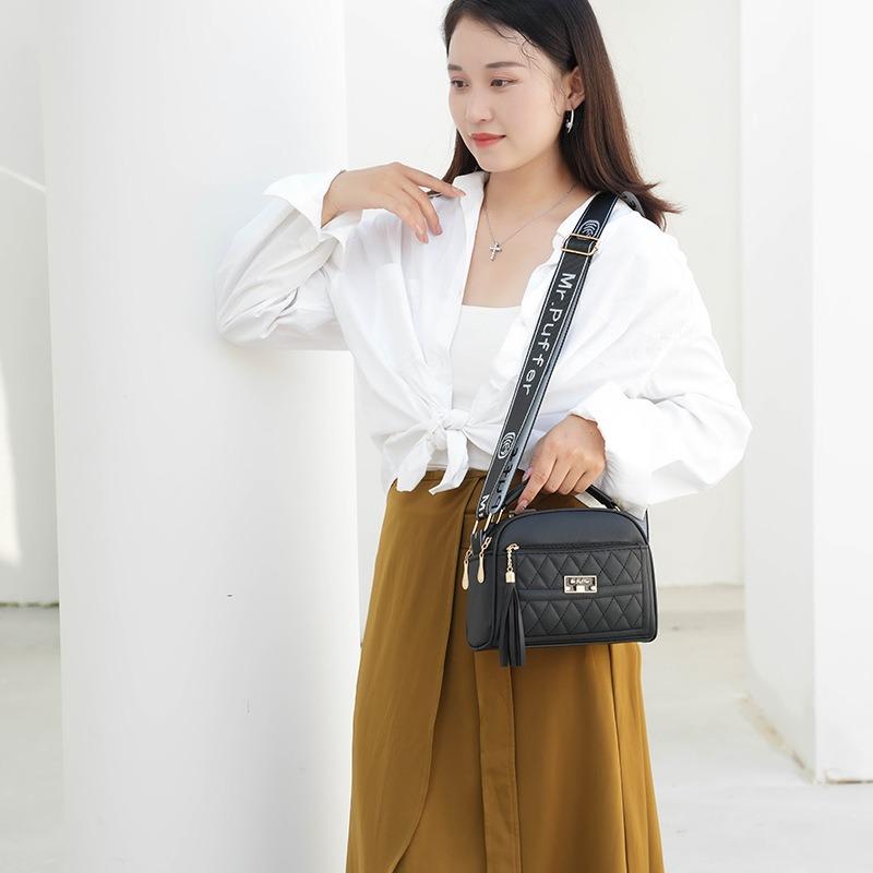 New Soft Leather Fringed Small Bag In Early Autumn, Women's Rhombus Portable Multi-layer Practical Single Shoulder Oblique Span Bag