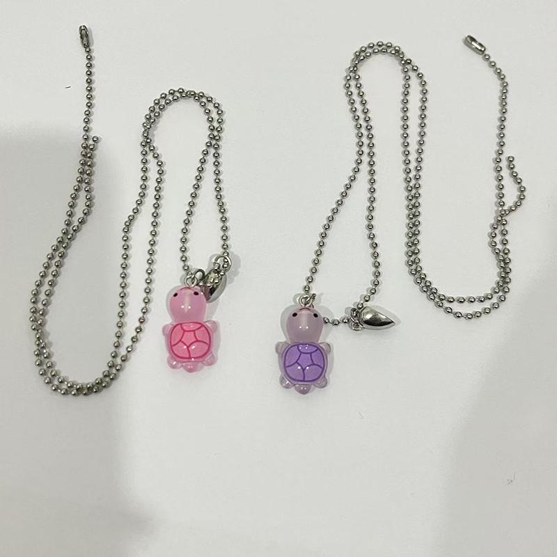 1 Paire Mignonne Lumineuse Tortue Cœur Pendentif Magnétique Collier Pour Femmes Hommes Collier Couple Bijoux Cadeau de Fête