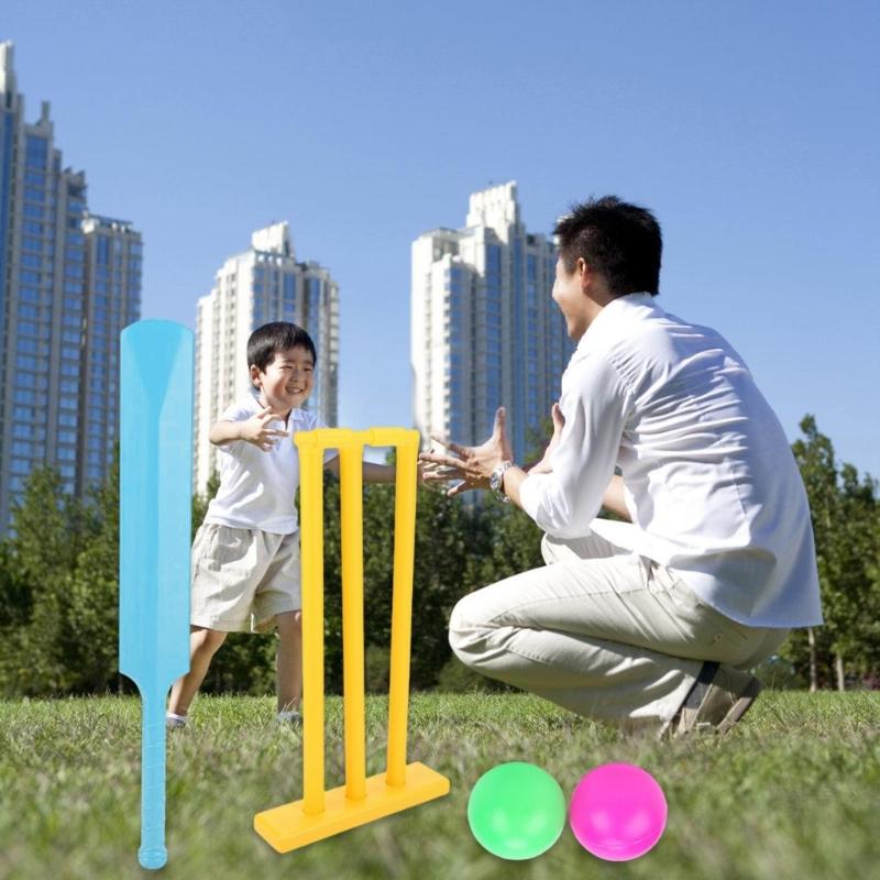 Set da Cricket per Bambini Mazza da Cricket in Plastica con 2 Palline e Stumps Gioco Sportivo per il Cortile Gioco da Tavolo Interattivo Facile da Giocare