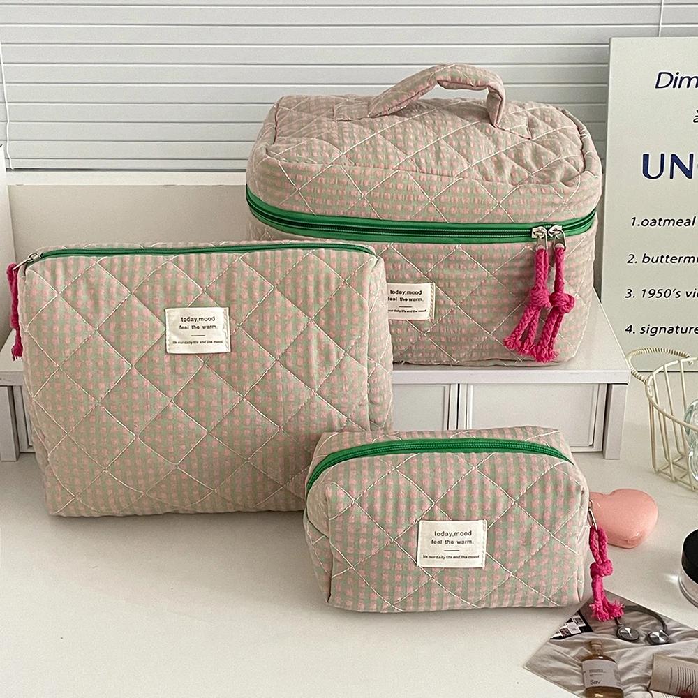 2025 New 3 Bags Set Women Makeup Bag Large Capacity Cosmetic Toiletry Storage Pouch Handbag Make Up Square Zipper Quilting Bag