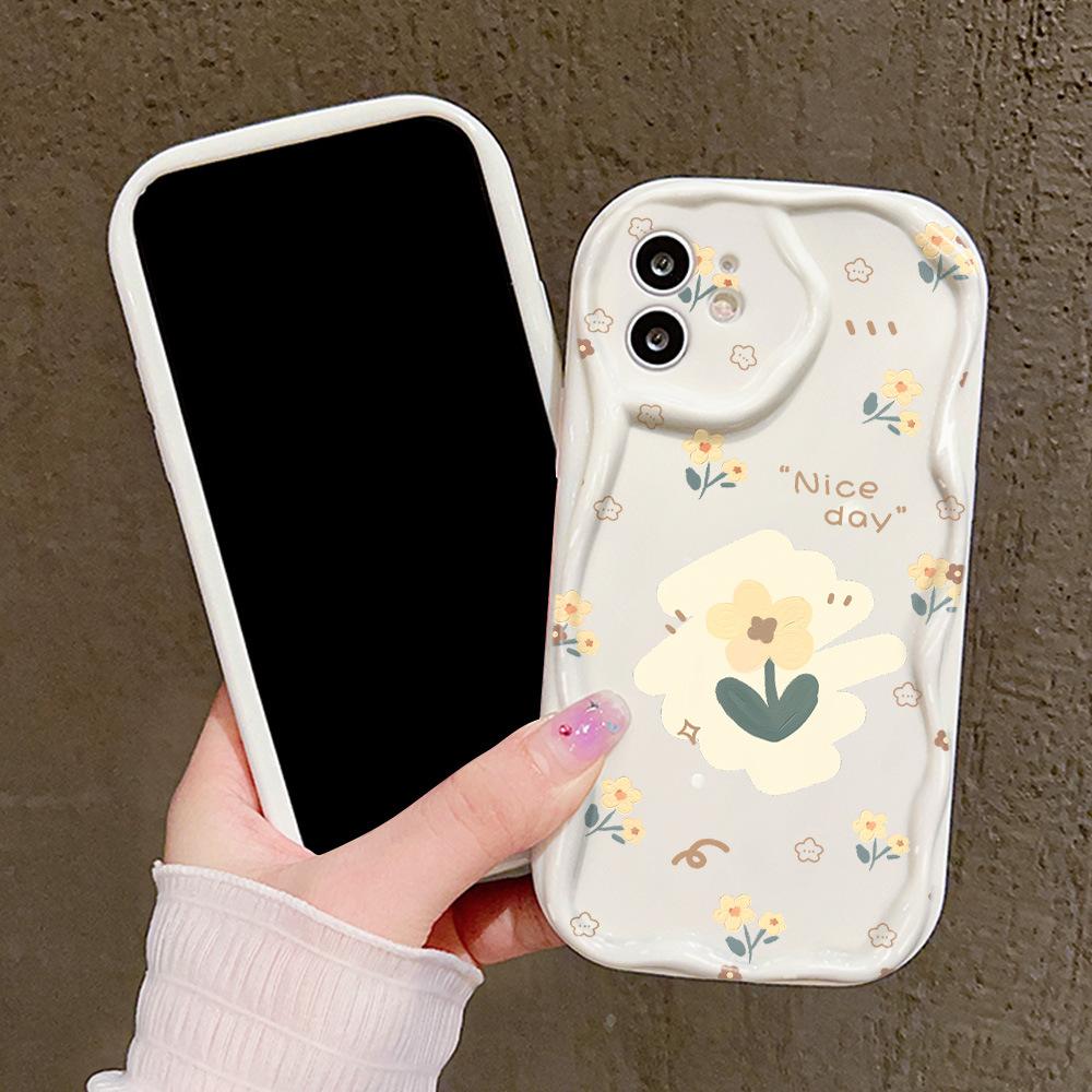 Yellow flower applies to iPhone15promax mobile phone case Apple 14 cream wave 12/13 soft case 11