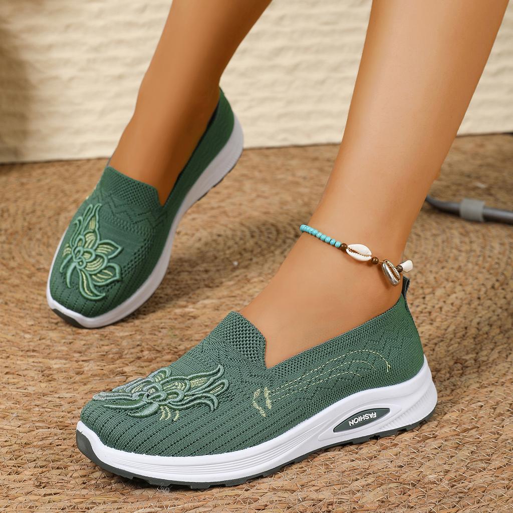 Fashion Soft Solid Color Fashion Female Footwear Lightweight Zapatos De Mujer Women Sneakers Mesh Breathable Floral Comfort Mother Shoes