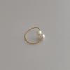 Stylish Retro Freshwater Pearl Ring: Simple Metal Design for Men & Women