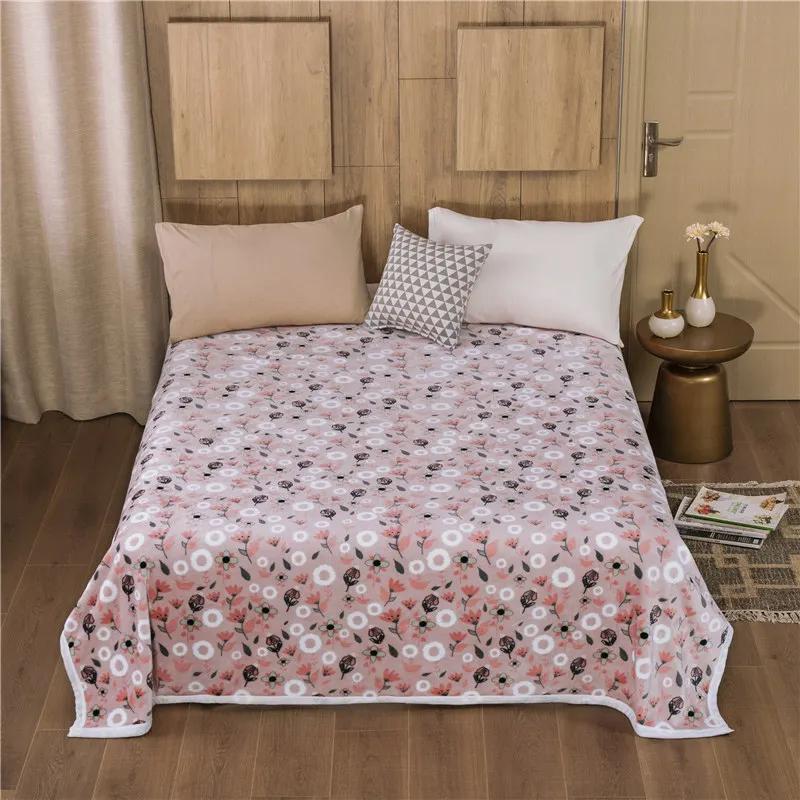 White Floral Throw Blanket Luxury Warm Fuzzy Soft Cozy Flannel Blanket for Home Sofa Couch Chair Decorative Bedroom Bed Blankets