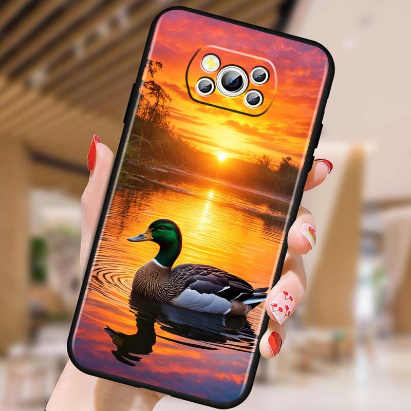 Cartoon Anime Duck Pattern For Xiaomi Mi Poco F3 F4 F5 F6 X3 X4 X5 X6 X7 M3 M4 M5 M6 M7 GT Pro 5G Black Phone Case