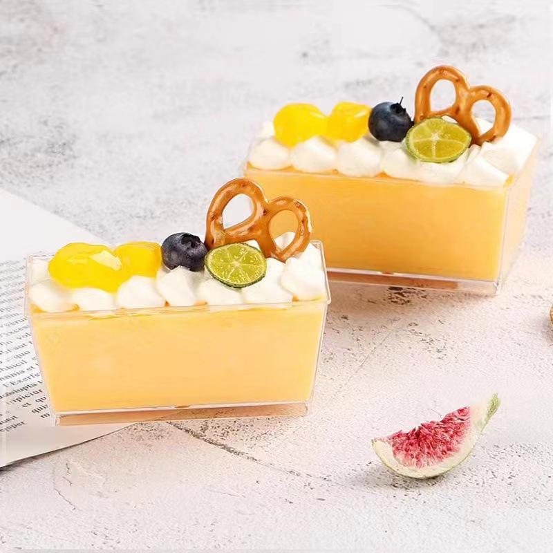 Set de Cupe Pătrate Transparente pentru Sos și Mousse cu Lingurițe - Perfect pentru Deserturi și Aperitive