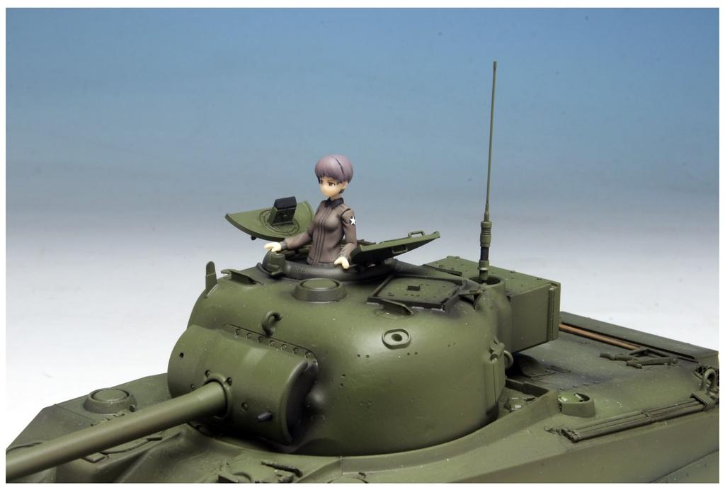 PLATZ Girls & Panzer the Movie Sherman Firefly Sanders University High School Special Limited Edition 1/35 Scale Plastic Model Kit GP-36EX