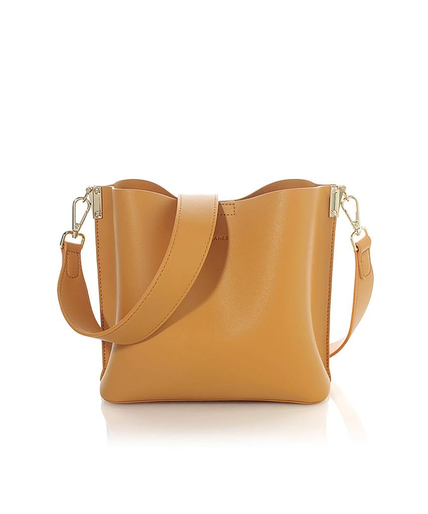 Mclanee 470 Garnel Shoulder And Crossbody Bag