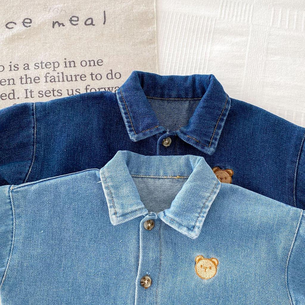 Romper do bebê: Denim Macio, Gola Dobrável, Fecho de Pressão, Macacão Elegante para 0-2 Anos, Perfeito para Primavera e Outono.