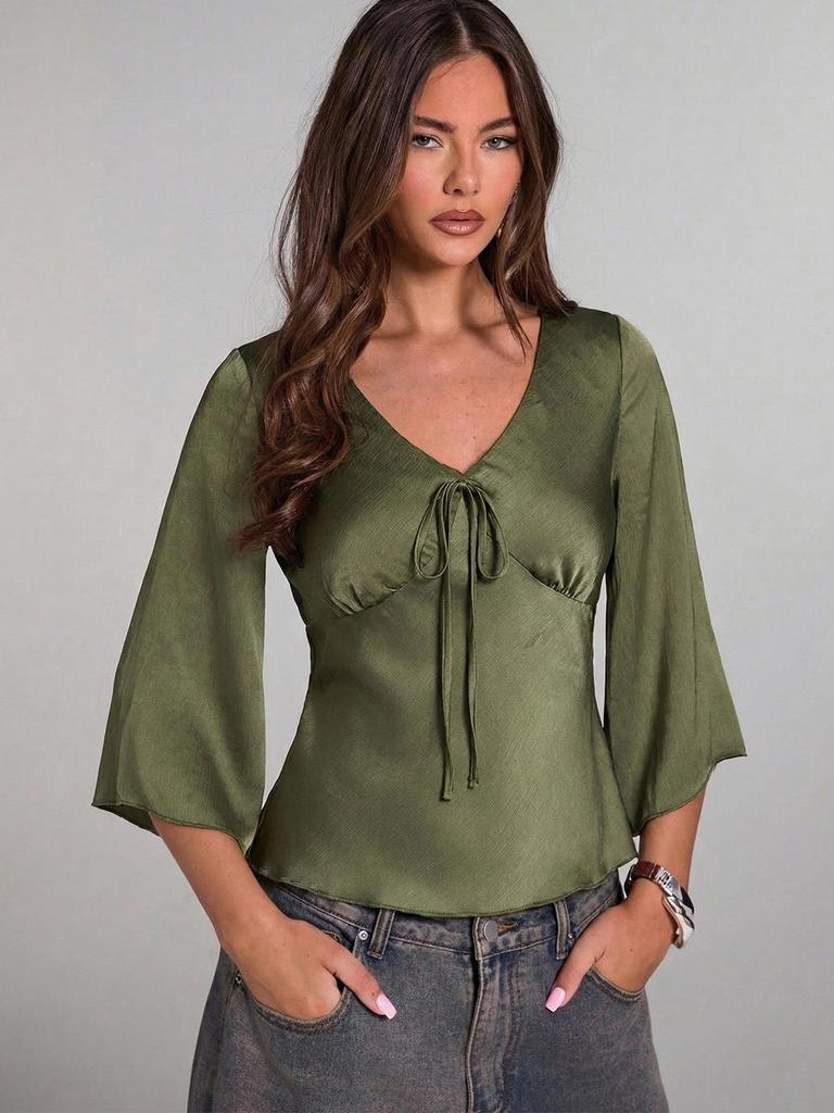 European and American Fashion Slim Fit V-Neck Pullover Shirt, Women's Solid Color, 2026 Spring/Summer