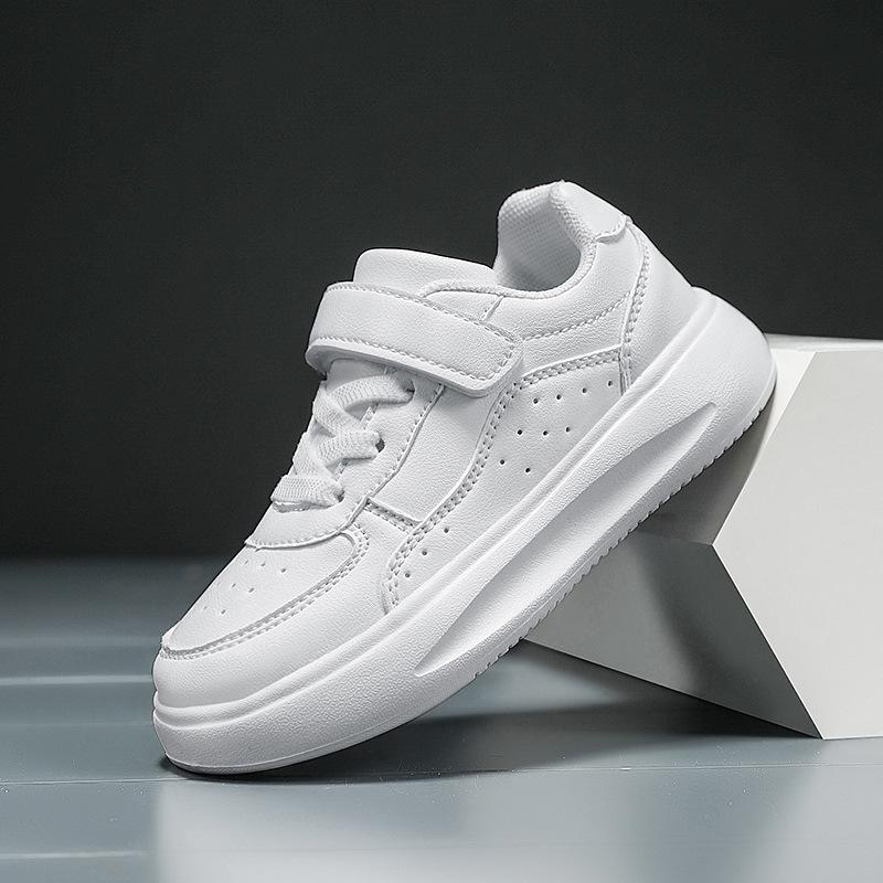 Classmate Sneakers Student Little White Shoes Soft Sole Flat Non-slip Children s White Shoes Campus Little Black size 28/inner length about 17.8cm