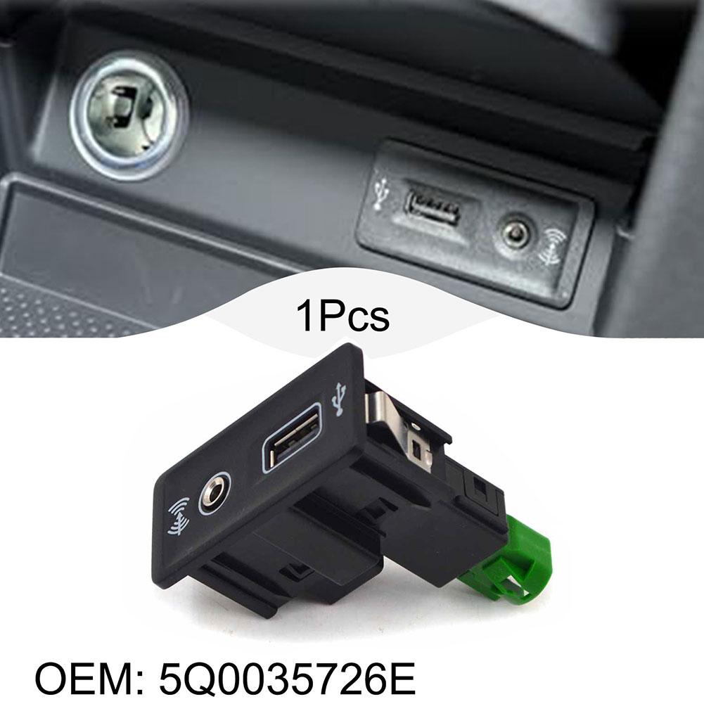 Automotive USB AUX Switch 5Q0035726E Suitable for Golf 7 For MK7 For Passat B8 with For CarPlay Media Functionality