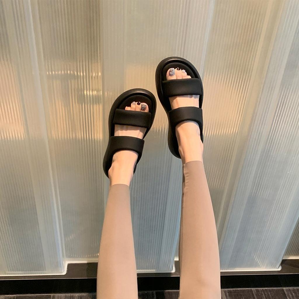 Thick-soled heightening bread slippers women wear Korean soft-soled cloud shoes gentle casual open-toed cool slippers women's summer