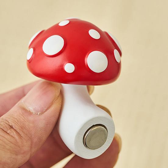3D Mushroom Hook Refrigerator Magnet Resin Mushroom Shape Decorative Magnet Home Kitchen Office Whiteboard Cabinet Locker Fridge Magnet