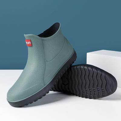 Chaussures de Pluie Tendance pour Hommes Chaussure en Caoutchouc Plateforme Bottines 2025 Automne Hiver Bottines à Enfiler Bottes pour Hommes Étanche Travail Botas