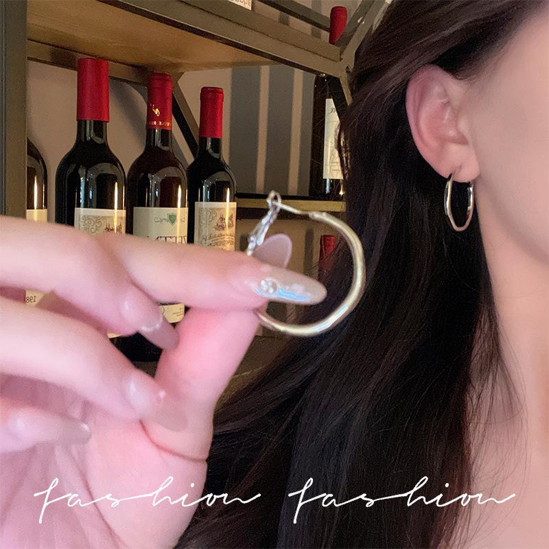 S925 Sterling Silver Hoop Earrings: Exaggerated, Luxurious & Versatile for Women