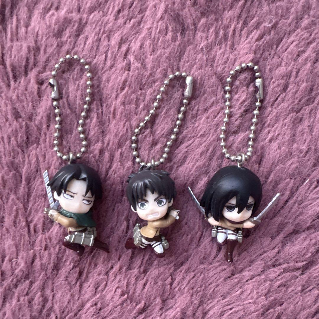 

[Б/У] Атака Титанов Свинг Леви Свинг Эрен Микаса Брелок-талисман