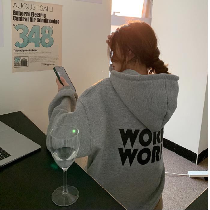 

Женский свитер из утолщенного бархата осень/зима - свободная куртка с капюшоном, 250 г L серый