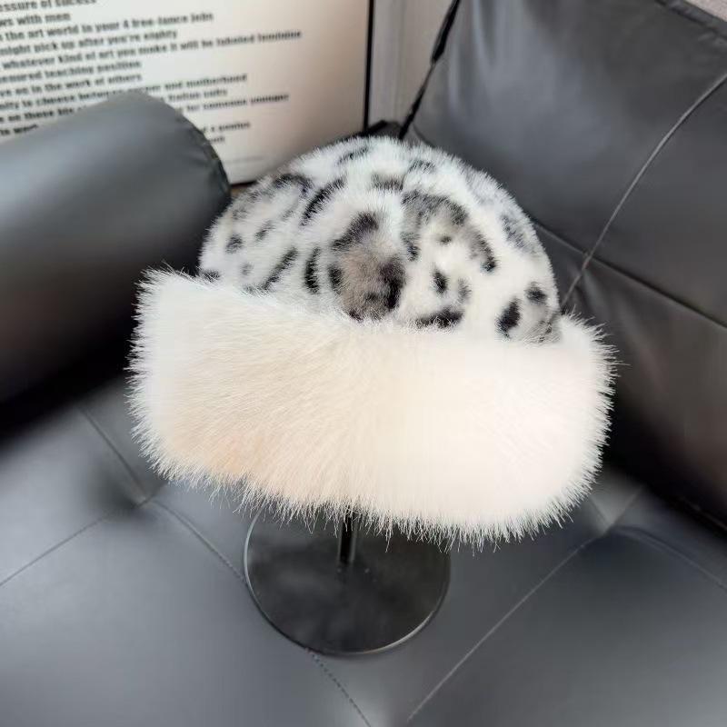 Women's 2025 Retro Leopard Print Mongolian Hat - Winter Thick, Warm Ear Protection, Fashionable Versatile Plush Hat