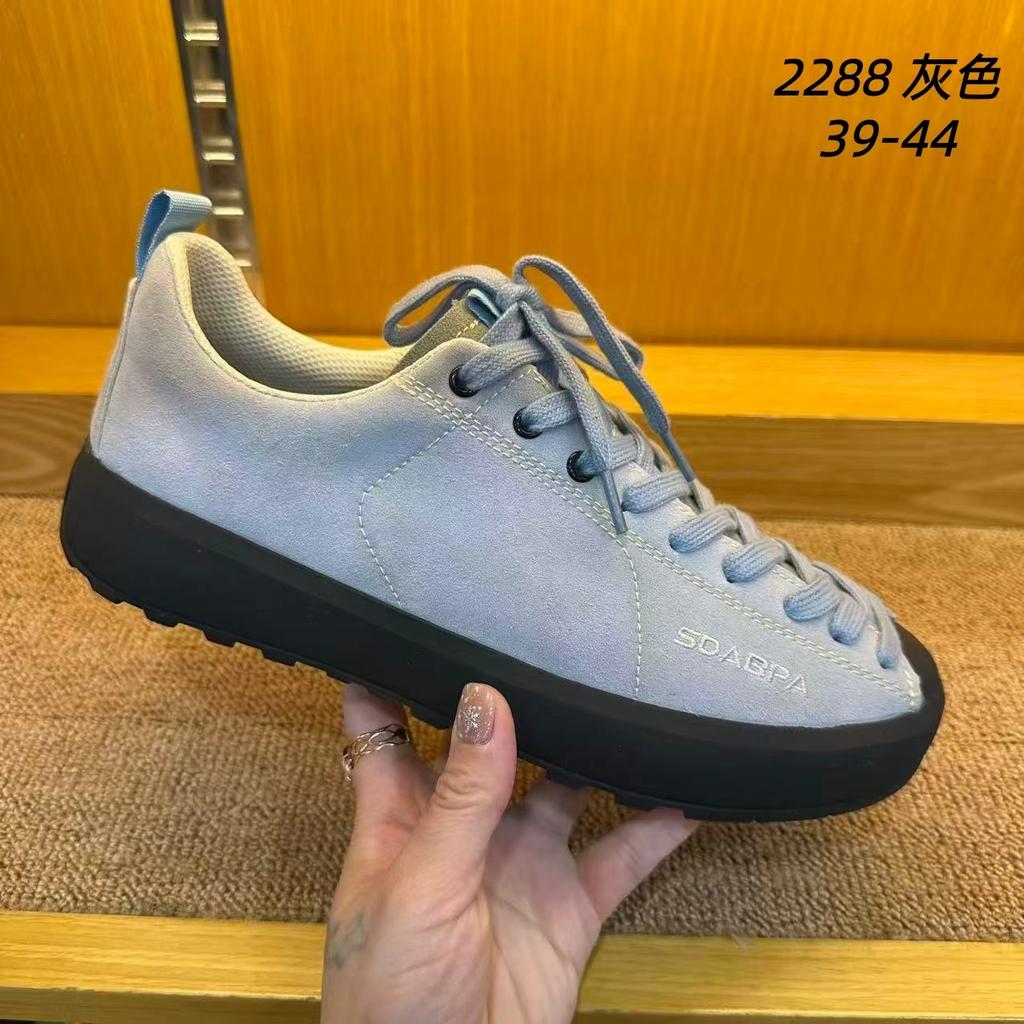 Unisex Outdoor Hiking Shoes Lightweight Walking Casual Sneakers Breathable Travel Shoes for Men Women