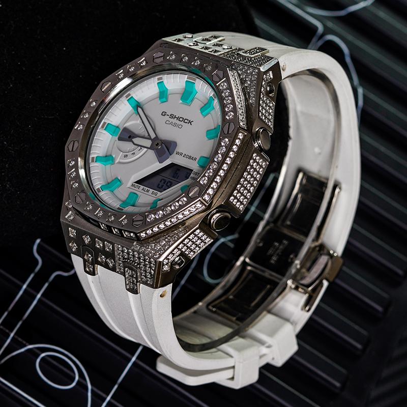 Casio Custom Collection Quarzwerk Kautschukarmband Uhr Unisex Weißes Zifferblatt GA-2100-7A7(Watch8--)