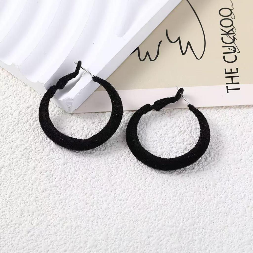 Geometrische Creolen mit Leopardenmuster für Damen: Herbst/Winter High-End, Süße & Coole Nieten, Gesichtsschlankmachende Modeaccessoires