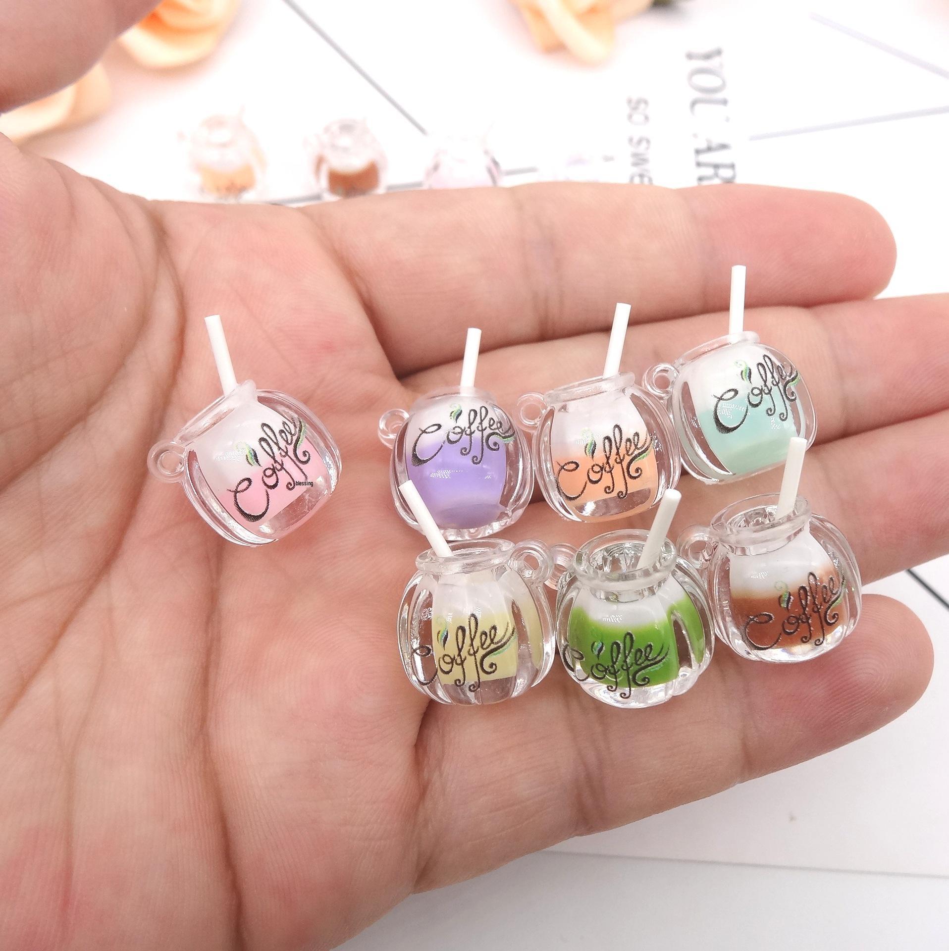 

Мультяшные светящиеся серьги в виде банок из-под молока и креативный набор аксессуаров для чехла телефона