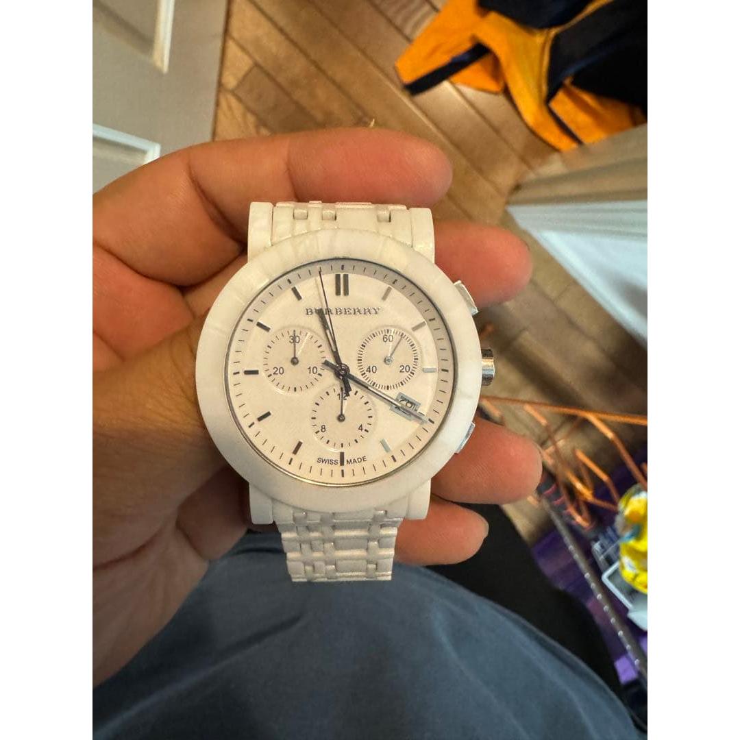 Подержанные часы Burberry BU1770